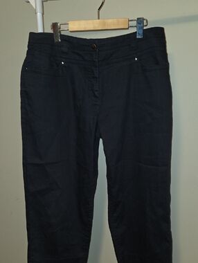 CLICK Women's Denim Blue Straight Leg Capris Size 16